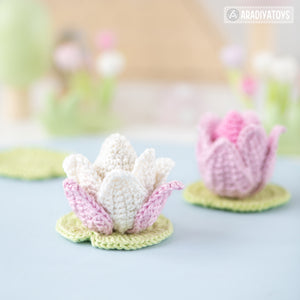Kawaii Lotus from "AradiyaToys Kawaii” collection / Crochet Flower Pattern (Amigurumi Tutorial PDF File), Keychain Beginner Handmade DIY Water Lily
