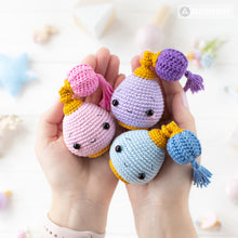 Charger l'image dans la galerie, Kawaii Perfume from "AradiyaToys Kawaii” collection, Crochet Pattern (Amigurumi Tutorial PDF File), Keychain Beginner Amigurumi Handmade DIY