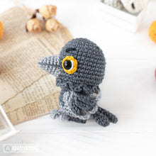 Load image into Gallery viewer, raven crochet pattern halloween decor crow amigurumi tutorial by AradiyaToys mini kingdom crochet DIY file handmade PDF amigurumi pattern
