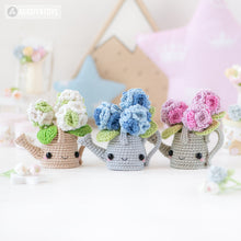 Charger l'image dans la galerie, Kawaii Watering Can with Hydrangea from "AradiyaToys Kawaii” collection / Crochet Pattern (Amigurumi Tutorial PDF File) Handmade Flowers DIY