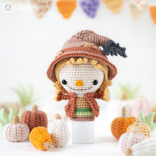 Charger l'image dans la galerie, Halloween Minis set 3 from “AradiyaToys Minis” collection / crochet patterns by AradiyaToys (Amigurumi tutorial PDF file) witch scarecrow