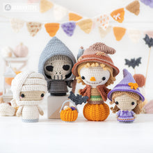 Charger l'image dans la galerie, Halloween Minis set 3 from “AradiyaToys Minis” collection / crochet patterns by AradiyaToys (Amigurumi tutorial PDF file) witch scarecrow