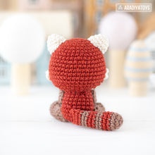 Carica l'immagine nel visualizzatore di Gallery, amigurumi red panda crochet pattern Roxy by AradiyaToys animals crochet patterns DIY tutorial PDF file handmade cute panda amigurumi pattern