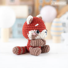 Carica l'immagine nel visualizzatore di Gallery, amigurumi red panda crochet pattern Roxy by AradiyaToys animals crochet patterns DIY tutorial PDF file handmade cute panda amigurumi pattern