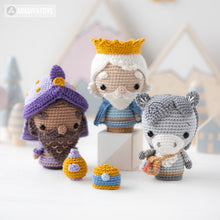 Charger l'image dans la galerie, Nativité Minis set 2 de la collection “AradiyaToys Minis” / modèle nativité au crochet par AradiyaToys (Tutoriel amigurumi au format PDF) / Gaspard, Balthazar, Melchior et le Singe