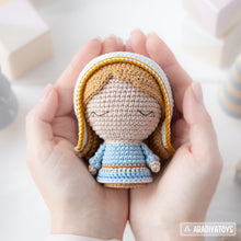 Charger l'image dans la galerie, Minis Nativité de la collection “AradiyaToys Minis” / modèle nativité au crochet par AradiyaToys (Tutoriel amigurumi au format PDF), mini crochet