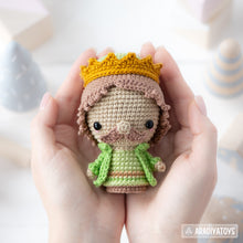 Charger l'image dans la galerie, Nativité Minis set 2 de la collection “AradiyaToys Minis” / modèle nativité au crochet par AradiyaToys (Tutoriel amigurumi au format PDF) / Gaspard, Balthazar, Melchior et le Singe