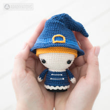 Charger l'image dans la galerie, Halloween Minis set from “AradiyaToys Minis” collection / crochet pattern by AradiyaToys (Amigurumi tutorial PDF file)