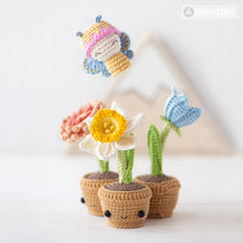 Indlæs billede til gallerivisning Flower Garden from “Mini Kingdom” collection / crochet patterns by AradiyaToys (Amigurumi tutorial PDF file) / crochet flower / amigurumi