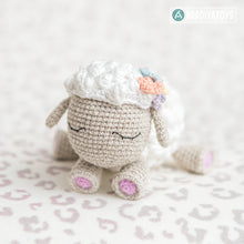Charger l'image dans la galerie, Lamb Shelby from “AradiyaToys Design” collection / lamb crochet pattern by AradiyaToys (Amigurumi tutorial PDF file)