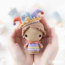 Charger l'image dans la galerie, Royal Servants from “Mini Kingdom” collection, crochet patterns by AradiyaToys (Amigurumi tutorial PDF file), joker, astronomer, chef, drummer