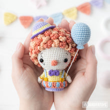 Charger l'image dans la galerie, Circus Minis from “AradiyaToys Minis” collection / crochet patterns by AradiyaToys (Amigurumi tutorial PDF file) / crochet circus / clown