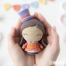 Charger l'image dans la galerie, Circus Minis from “AradiyaToys Minis” collection / crochet patterns by AradiyaToys (Amigurumi tutorial PDF file) / crochet circus / clown