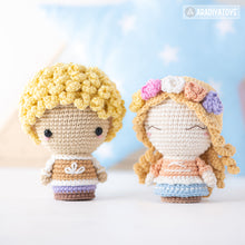 Charger l'image dans la galerie, The Lost Prince and Princess from “AradiyaToys Minis” collection / crochet pattern by AradiyaToys (Amigurumi tutorial PDF file)