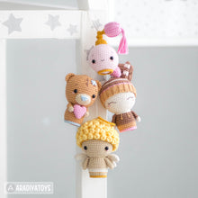 Charger l'image dans la galerie, Valentine Minis set from “AradiyaToys Minis” collection / cute crochet pattern by AradiyaToys (Amigurumi tutorial PDF file)
