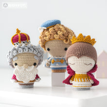 Load image into Gallery viewer, Royal Family from “Mini Kingdom” collection / crochet patterns by AradiyaToys (Amigurumi tutorial PDF file), prince, queen, crochet king
