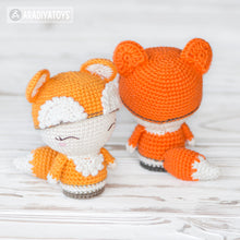 Charger l'image dans la galerie, Mini Laura the Fox from "AradiyaToys Minis” collection / mini doll crochet pattern by AradiyaToys (Amigurumi tutorial PDF file)
