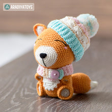 Charger l'image dans la galerie, Fox Alice from “AradiyaToys Design” collection / fox crochet pattern by AradiyaToys (Amigurumi tutorial PDF file)