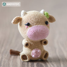 Charger l'image dans la galerie, Crochet Pattern of Cow Mia from "AradiyaToys Design" (Amigurumi tutorial PDF file) / cute cow crochet pattern by AradiyaToys