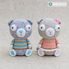 Charger l'image dans la galerie, Crochet Pattern of Scottish Fold Cats Luigi and Fiona from "AradiyaToys Design" (Amigurumi tutorial PDF file) / cat crochet pattern