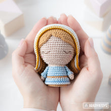 Load image into Gallery viewer, 4 in 1 Nativity Crochet Pattern Set Mary Baby Jesus Joseph Stable DIY Christmas Mini Amigurumi Patterns Nativity Scene (Tutorial PDF file)
