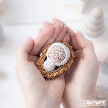 Load image into Gallery viewer, 4 in 1 Nativity Crochet Pattern Set Mary Baby Jesus Joseph Stable DIY Christmas Mini Amigurumi Patterns Nativity Scene (Tutorial PDF file)
