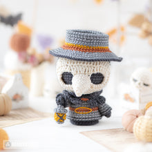 Load image into Gallery viewer, plague doctor crochet pattern halloween amigurumi tutorial AradiyaToys spooky season crochet DIY tutorial PDF file handmade amigurumi pattern
