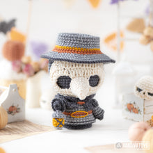 Load image into Gallery viewer, 5-in-1 halloween characters crochet pattern pdf sad clown frankenstein gnome pumpkinhead plague doctor el diablito amigurumi diy toy set
