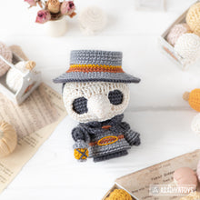 Load image into Gallery viewer, plague doctor crochet pattern halloween amigurumi tutorial AradiyaToys spooky season crochet DIY tutorial PDF file handmade amigurumi pattern
