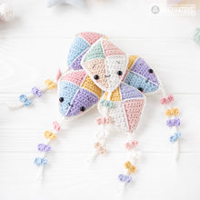 Afbeelding in Gallery-weergave laden, Kawaii Kite from &quot;AradiyaToys Kawaii” collection / Crochet Pattern (Amigurumi Tutorial PDF File), Keychain Beginner Handmade DIY Pin Cushion
