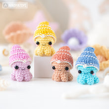 Laden Sie das Bild in den Galerie-Viewer, kawaii mollusc crochet pattern baby octopus amigurumi tutorial by AradiyaToys mini kingdom crochet DIY file handmade PDF amigurumi pattern
