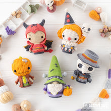 Load image into Gallery viewer, 5-in-1 halloween characters crochet pattern pdf sad clown frankenstein gnome pumpkinhead plague doctor el diablito amigurumi diy toy set
