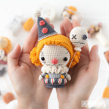 Load image into Gallery viewer, 5-in-1 halloween characters crochet pattern pdf sad clown frankenstein gnome pumpkinhead plague doctor el diablito amigurumi diy toy set

