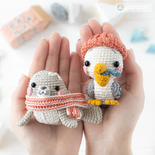 Afbeelding in Gallery-weergave laden, Lighthouse Island from “Mini Kingdom” collection, crochet patterns by AradiyaToys (Amigurumi tutorial PDF file) lighthouse seal pelican fish
