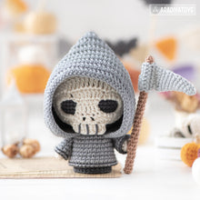 Load image into Gallery viewer, grim reaper crochet pattern halloween amigurumi tutorial AradiyaToys spooky season crochet DIY tutorial PDF file handmade amigurumi pattern
