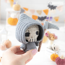 Load image into Gallery viewer, grim reaper crochet pattern halloween amigurumi tutorial AradiyaToys spooky season crochet DIY tutorial PDF file handmade amigurumi pattern
