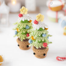Load image into Gallery viewer, kawaii mini Christmas tree crochet pattern amigurumi tutorial AradiyaToys Christmas tree decor ornament xmas crochet DIY lesson PDF file
