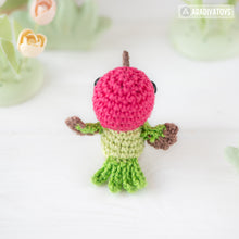 Załaduj obraz do przeglądarki galerii, hummingbird crochet pattern PDF amigurumi bird toy DIY tutorial flower field mini kingdom garden animal instant download pattern bird lovers
