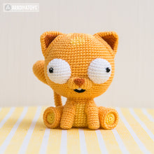 Afbeelding in Gallery-weergave laden, Crochet Pattern of Cat Martin from &quot;AradiyaToys Design&quot; (Amigurumi tutorial PDF file) / cute cat crochet pattern by AradiyaToys
