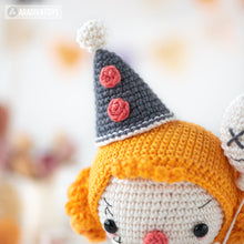 Load image into Gallery viewer, sad clown crochet pattern halloween amigurumi tutorial AradiyaToys spooky season crochet DIY tutorial PDF file handmade amigurumi pattern
