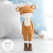 Laden Sie das Bild in den Galerie-Viewer, Friendy Annie the Deer from &quot;AradiyaToys Friendies&quot; collection / doll crochet pattern by AradiyaToys (Amigurumi tutorial PDF file)
