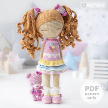 Afbeelding in Gallery-weergave laden, Friendy Candy with Gummy Bear from &quot;AradiyaToys Friendies&quot; collection / crochet pattern by AradiyaToys (Amigurumi tutorial PDF file)
