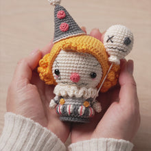 Load and play video in Gallery viewer, 5-in-1 halloween characters crochet pattern pdf sad clown frankenstein gnome pumpkinhead plague doctor el diablito amigurumi diy toy set

