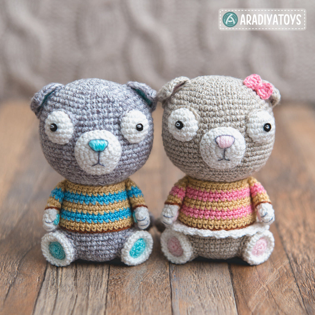 Crochet Pattern of Scottish Fold Cats Luigi and Fiona from 