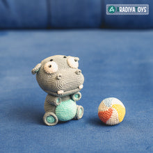 Cargar imagen en el visor de la galería, Crochet Pattern of Hippo Bruno from &quot;AradiyaToys Design&quot; (Amigurumi tutorial PDF file) / cute hippo crochet pattern by AradiyaToys
