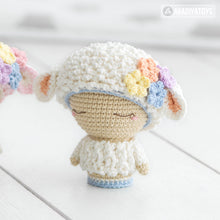 Load image into Gallery viewer, Mini Wendy the Lamb from &quot;AradiyaToys Minis” collection / small doll crochet pattern by AradiyaToys (Amigurumi tutorial PDF file)
