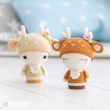 Afbeelding in Gallery-weergave laden, Mini Annie the Deer from &quot;AradiyaToys Minis” collection / little doll crochet pattern by AradiyaToys (Amigurumi tutorial PDF file)
