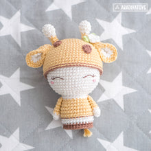 Load image into Gallery viewer, Mini Sonya the Giraffe from &quot;AradiyaToys Minis” collection / toy crochet pattern by AradiyaToys (Amigurumi tutorial PDF file)
