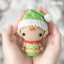 Cargar imagen en el visor de la galería, Christmas Minis set 2 from “AradiyaToys Minis” collection / christmas crochet pattern by AradiyaToys (Amigurumi tutorial PDF file)
