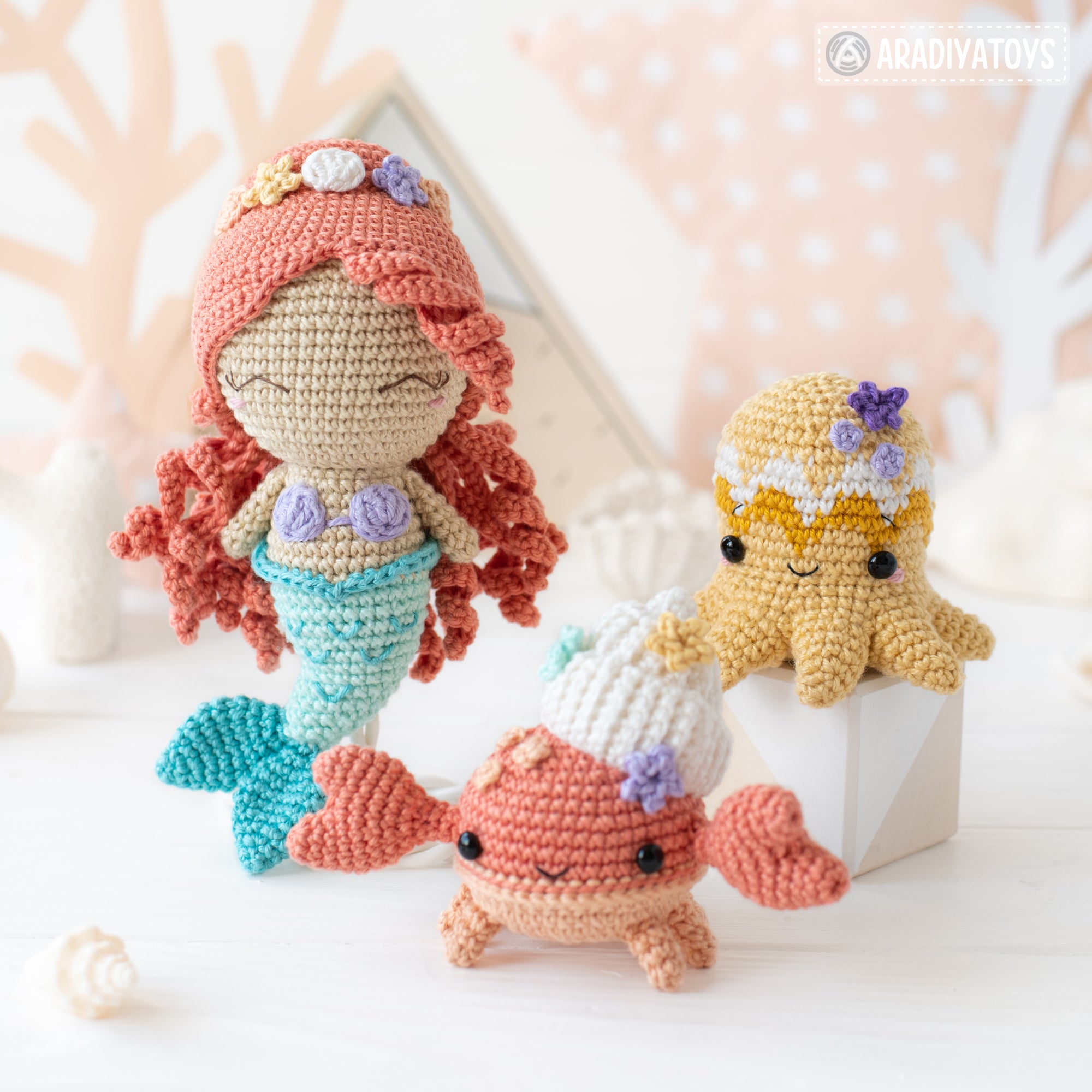 Kawaii Ocean Minis from “AradiyaToys Minis” collection / crochet patte